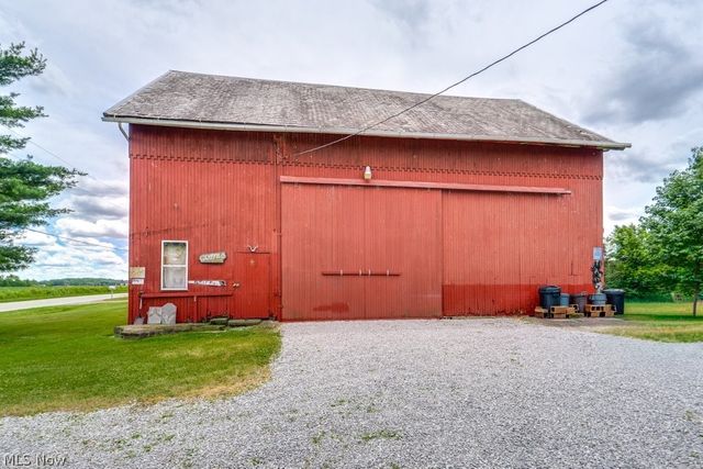 15292 Friendsville Road, Burbank, OH 44214