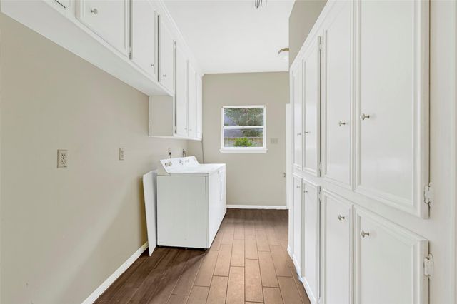 13702 Barons Bridge Drive, Houston, TX 77069