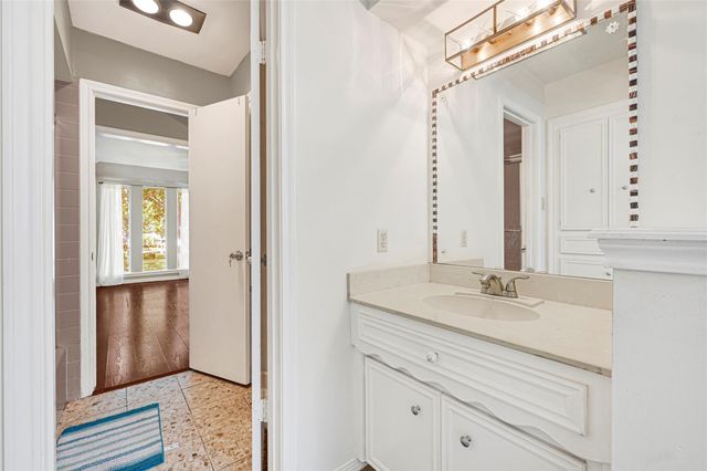13702 Barons Bridge Drive, Houston, TX 77069