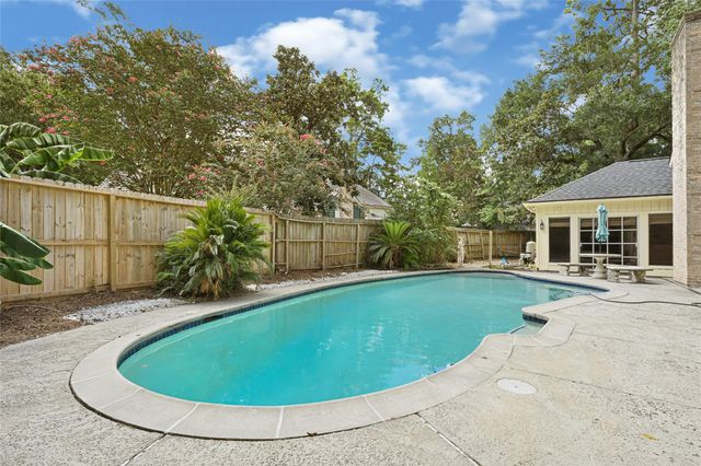 13702 Barons Bridge Drive, Houston, TX 77069