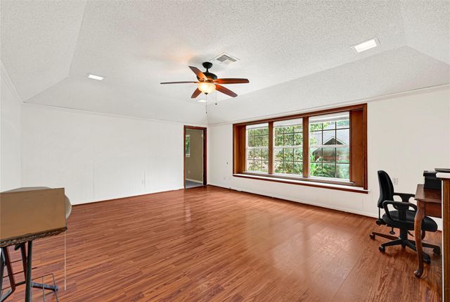 13702 Barons Bridge Drive, Houston, TX 77069