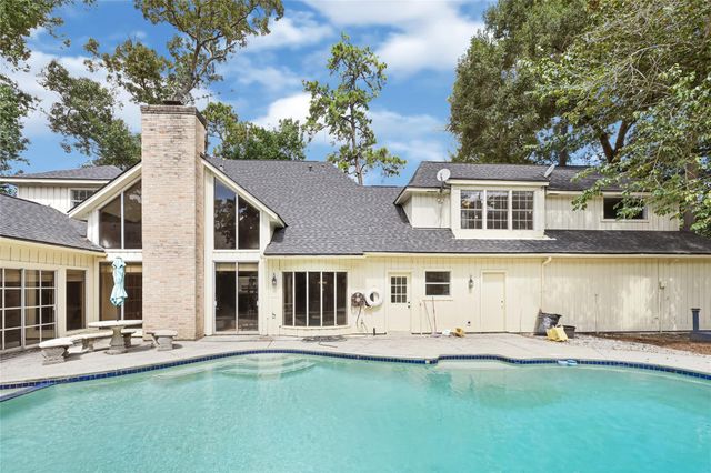 13702 Barons Bridge Drive, Houston, TX 77069