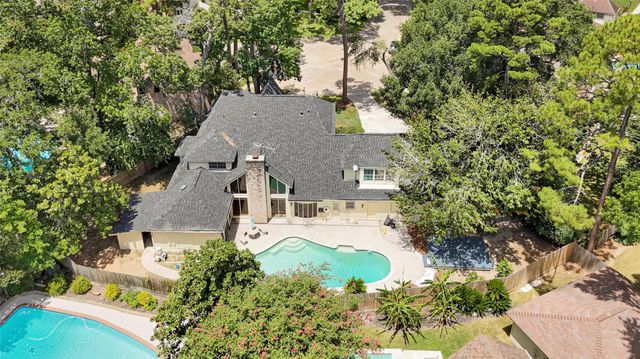 13702 Barons Bridge Drive, Houston, TX 77069