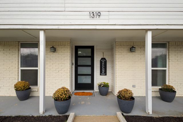 1319 Brazos Boulevard, Lewisville, TX 75077