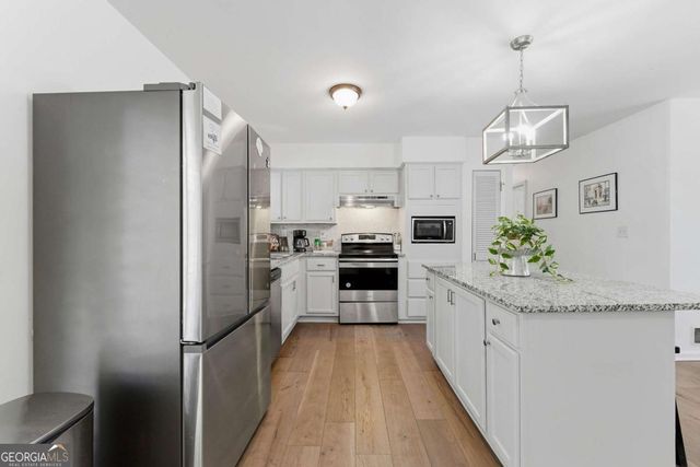 2725 Shoreland Drive SW, Atlanta, GA 30331