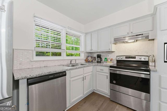 2725 Shoreland Drive SW, Atlanta, GA 30331