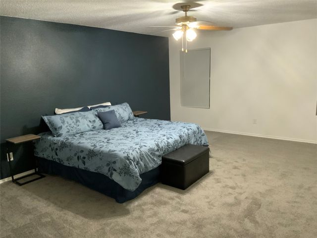 305 Daisy Lane, Wilmer, TX 75172