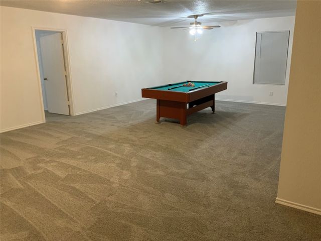 305 Daisy Lane, Wilmer, TX 75172