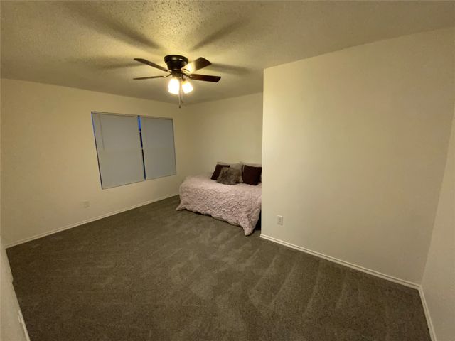 305 Daisy Lane, Wilmer, TX 75172
