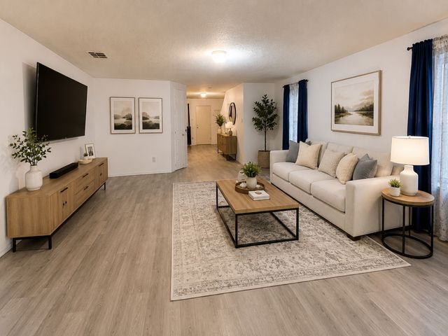 305 Daisy Lane, Wilmer, TX 75172