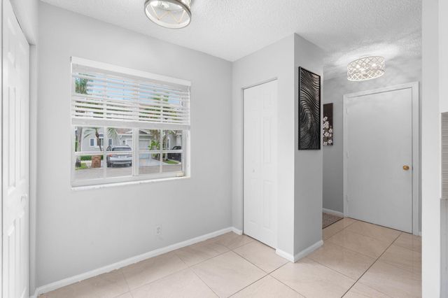 4759 SW 14th Court, Deerfield Beach, FL 33442