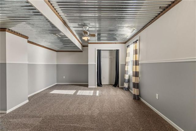 316 Creekside Court, Gardner, KS 66030