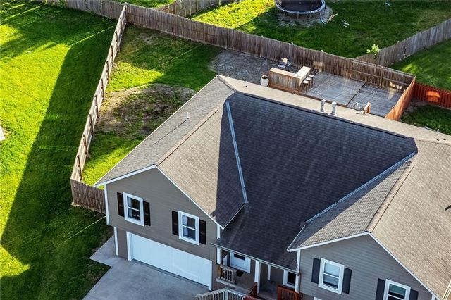 316 Creekside Court, Gardner, KS 66030