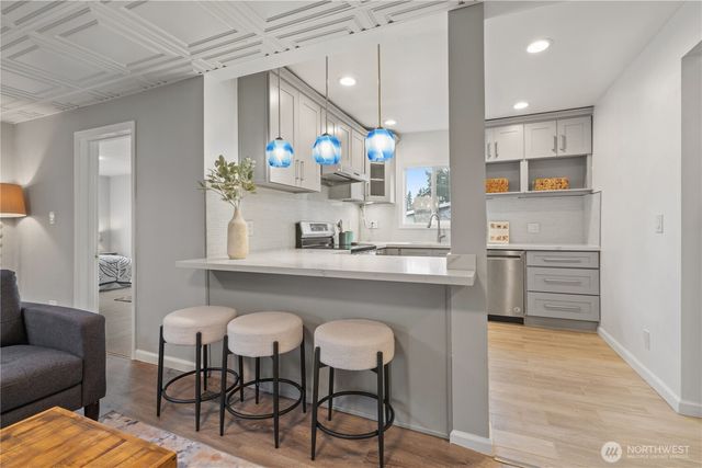 13324 30th Avenue NE, Seattle, WA 98125