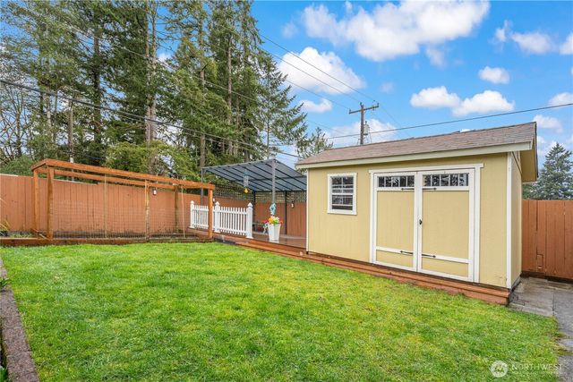 13324 30th Avenue NE, Seattle, WA 98125