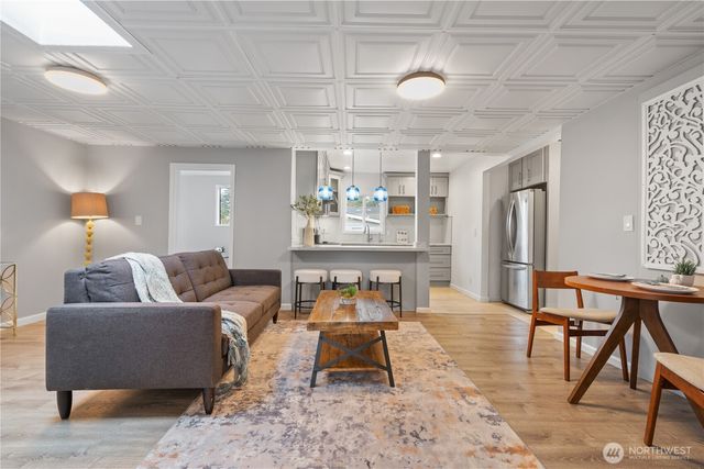 13324 30th Avenue NE, Seattle, WA 98125