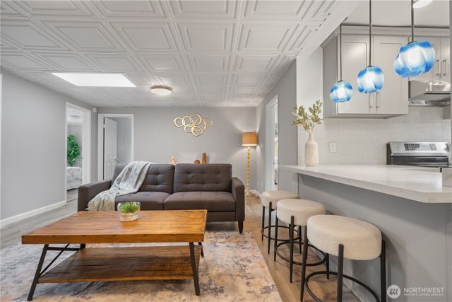 13324 30th Avenue NE, Seattle, WA 98125