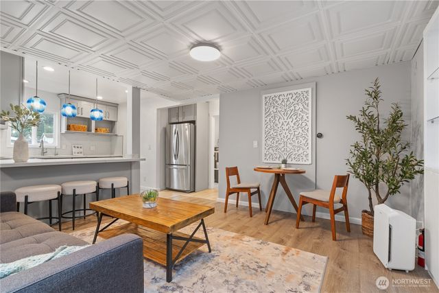 13324 30th Avenue NE, Seattle, WA 98125