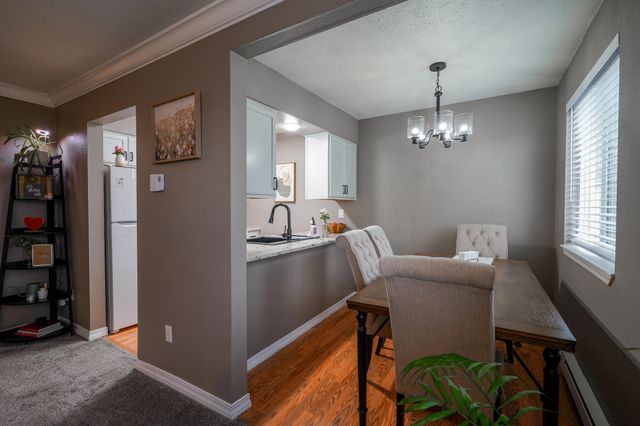 222 N Hutchinson Rd, Spokane Valley, WA 99212