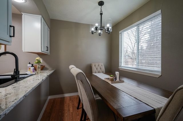222 N Hutchinson Rd, Spokane Valley, WA 99212