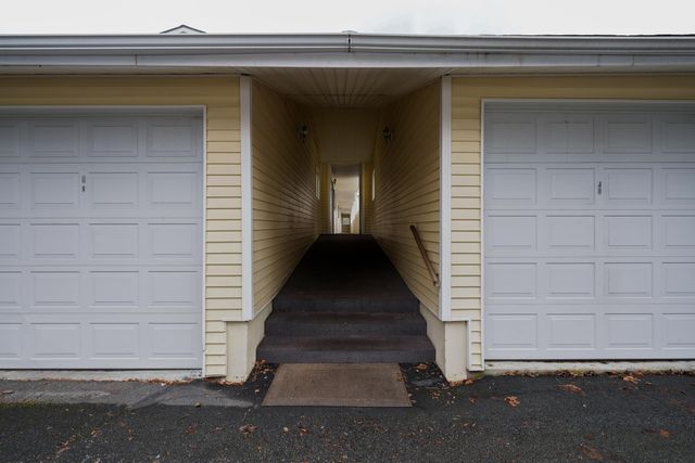 222 N Hutchinson Rd, Spokane Valley, WA 99212