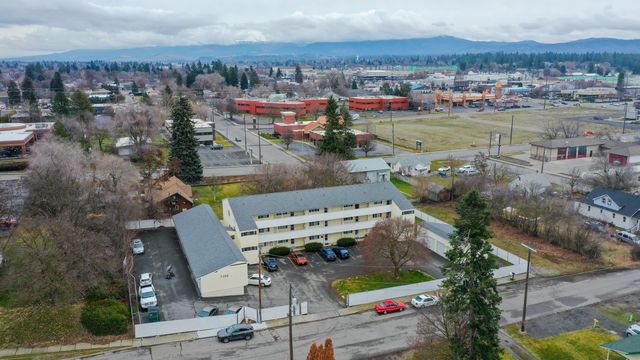 222 N Hutchinson Rd, Spokane Valley, WA 99212