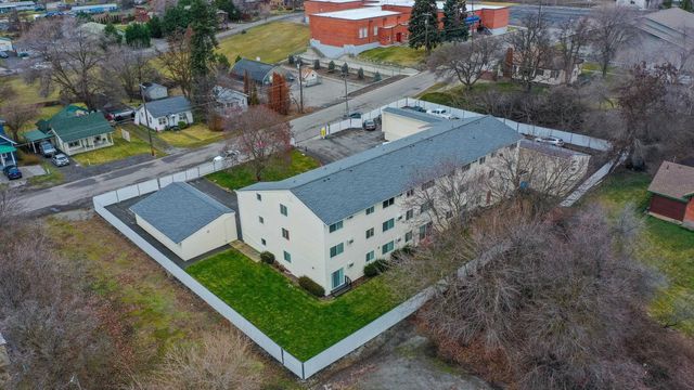 222 N Hutchinson Rd, Spokane Valley, WA 99212
