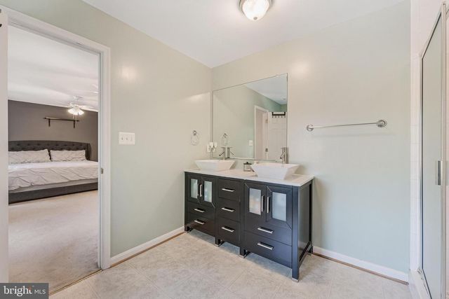 124 OLD MILL LN, Warrenton, VA 20186