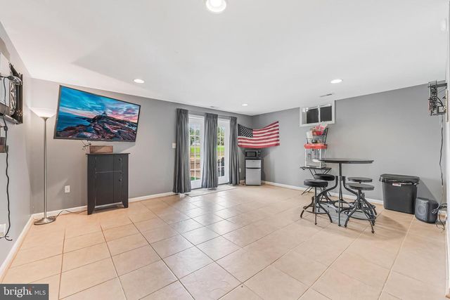 124 OLD MILL LN, Warrenton, VA 20186