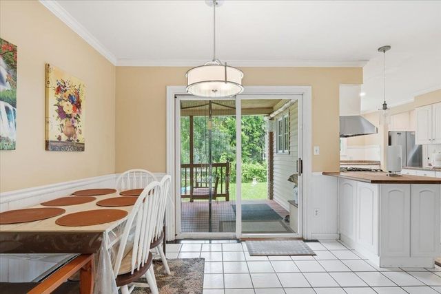 22 Redwood Terrace, Essex Junction, VT 05452