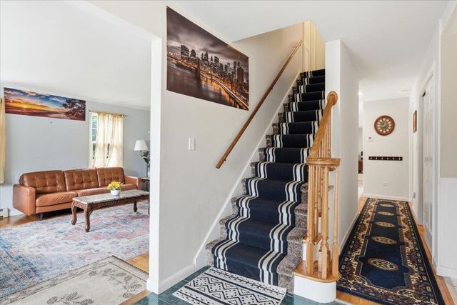 22 Redwood Terrace, Essex Junction, VT 05452