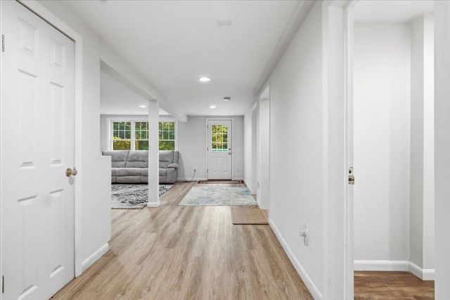 22 Redwood Terrace, Essex Junction, VT 05452