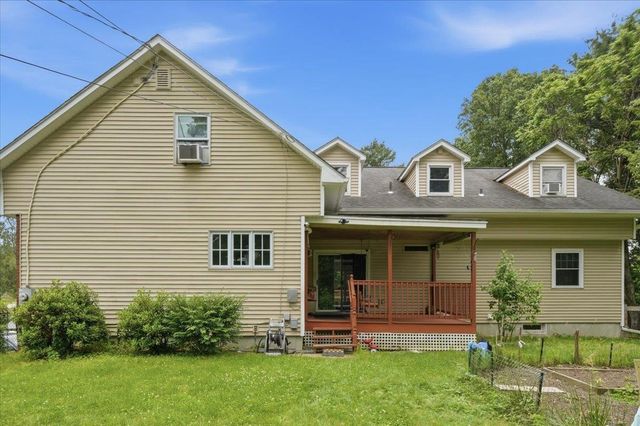 22 Redwood Terrace, Essex Junction, VT 05452
