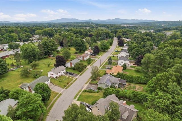 22 Redwood Terrace, Essex Junction, VT 05452