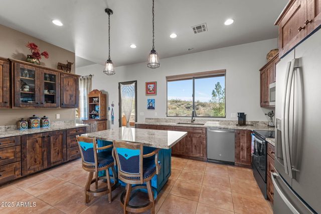 525 STONEHEDGE RANCH Road, Wickenburg, AZ 85390