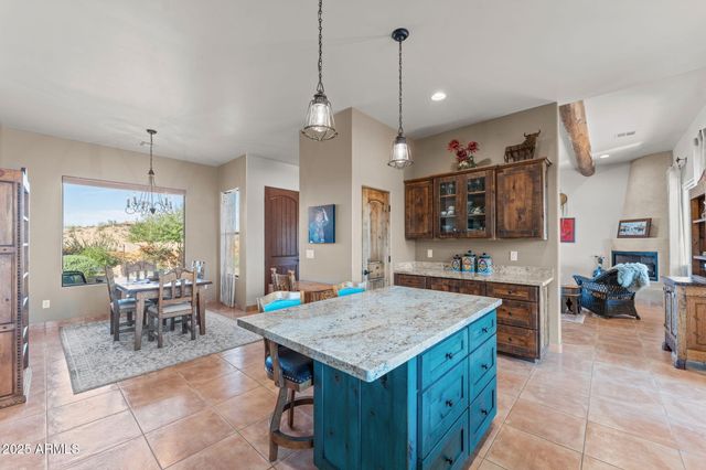 525 STONEHEDGE RANCH Road, Wickenburg, AZ 85390