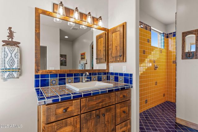 525 STONEHEDGE RANCH Road, Wickenburg, AZ 85390