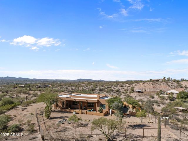 525 STONEHEDGE RANCH Road, Wickenburg, AZ 85390