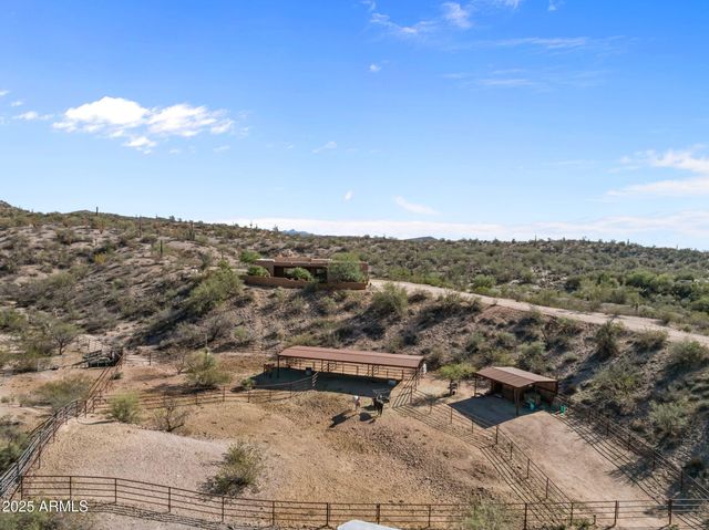525 STONEHEDGE RANCH Road, Wickenburg, AZ 85390