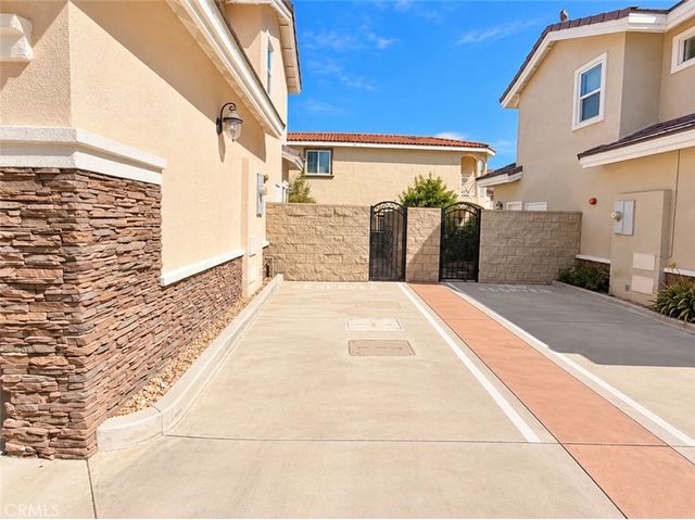 468 S Alhambra Avenue, Monterey Park, CA 91755