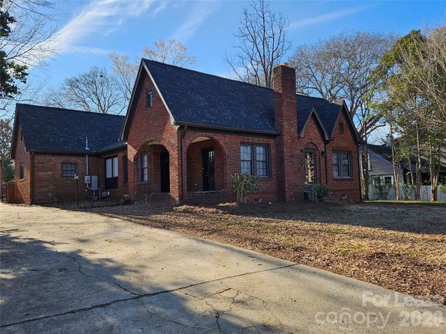 708 Union Street S, Concord, NC 28025