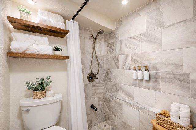 444 Niu Street 709, Honolulu, HI 96815