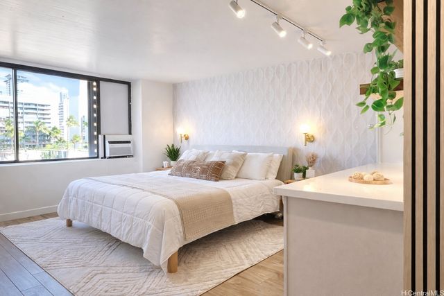 444 Niu Street 709, Honolulu, HI 96815
