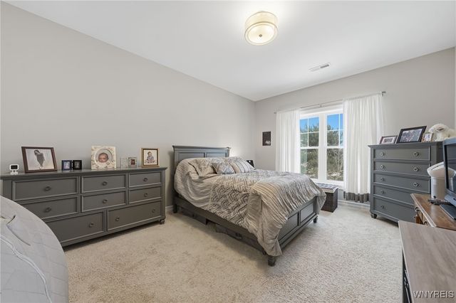 299 Northill Drive E, Amherst, NY 14221