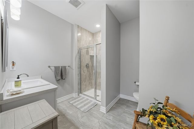 299 Northill Drive E, Amherst, NY 14221