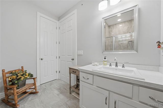 299 Northill Drive E, Amherst, NY 14221