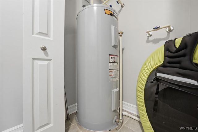 299 Northill Drive E, Amherst, NY 14221