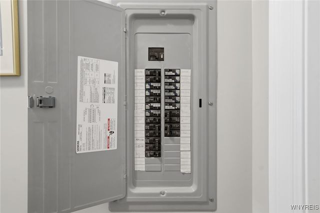 299 Northill Drive E, Amherst, NY 14221