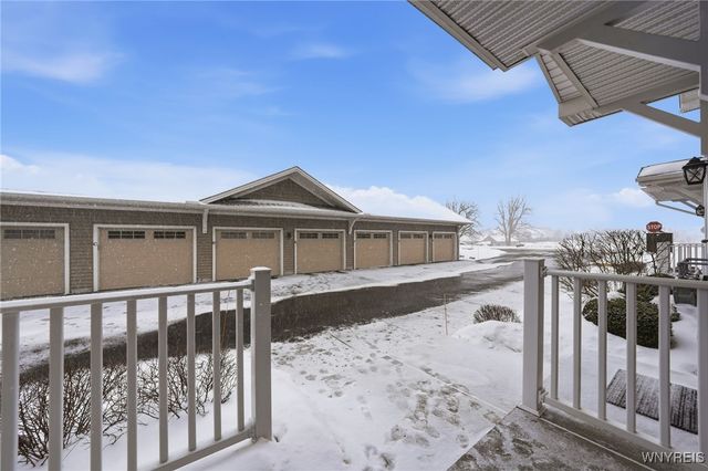 299 Northill Drive E, Amherst, NY 14221