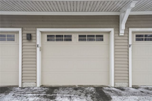 299 Northill Drive E, Amherst, NY 14221